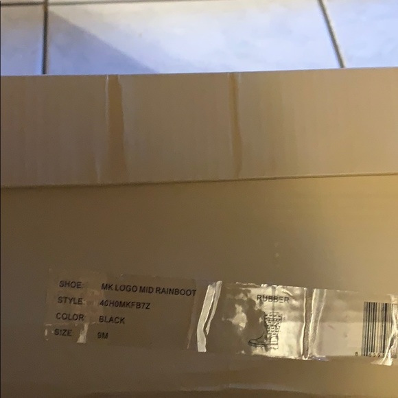 Michael Kors rain boots - Picture 6 of 6